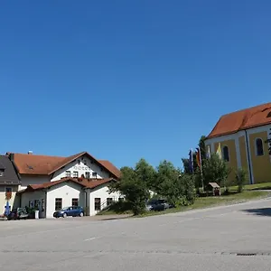 Hotel Lindenhof Hetzenbach, Zell