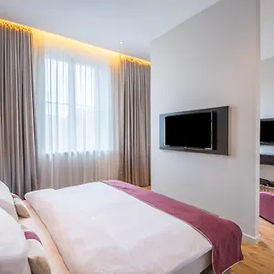 Hotel Crowne Plaza - Potsdamer Platz, An Ihg ****