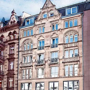 Hostel Five Elements Frankfurt 